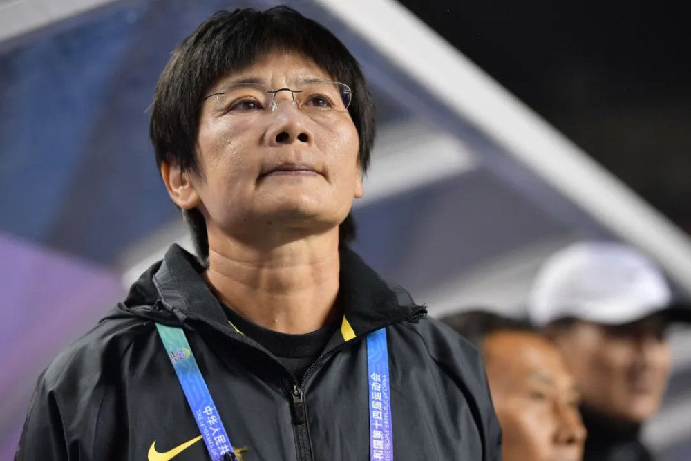 儿媳妇脱口道：我不敢……你就是打死我，我也不敢干……说着，她连忙道：老二他媳妇就在跟前，要不你跟她说说吧，看看她敢不敢。